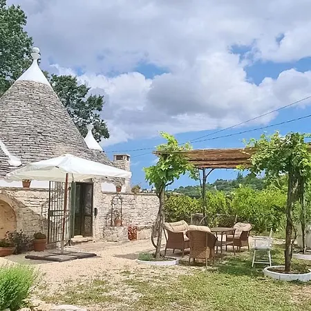Trullo Farfalle Ceglie Messapica